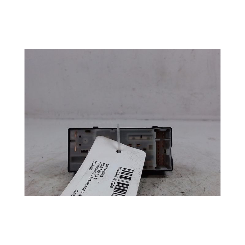 COMMANDE LEVE-GLACE PORTE AVG NISSAN NV200