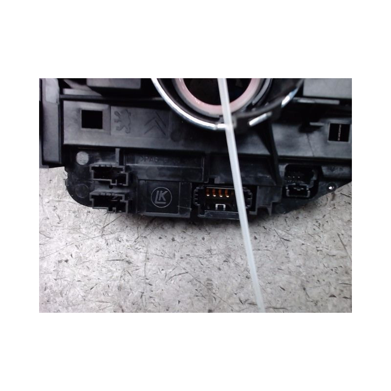 BLOC COMMODOS CITROEN C4 2010-