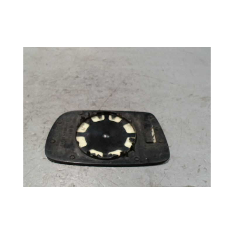GLACE RETROVISEUR EXT D TOYOTA YARIS 2003-