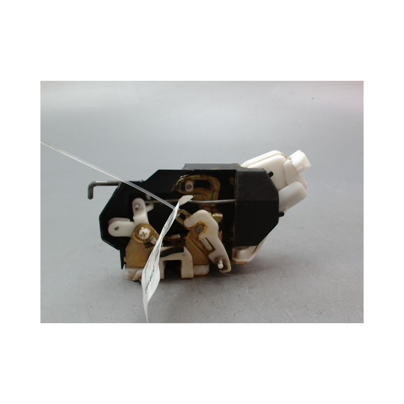 SYSTEME CONDAMNATION ARRIERE GAUCHE MITSUBISHI PAJERO 2003-