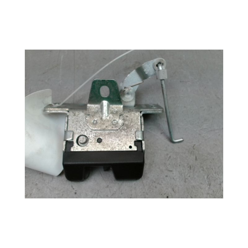 SERRURE HAYON  OPEL CORSA III Phase 1 (C) 2000-2003