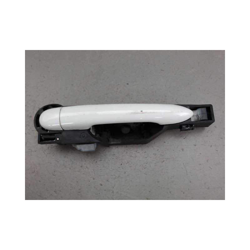 POIGNEE EXTERIEURE PORTE AVANT DROIT RENAULT CLIO