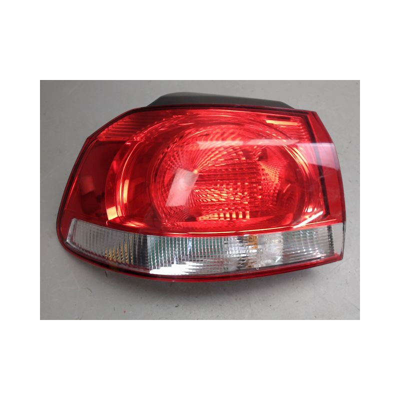 FEU ARRIERE GAUCHE  VOLKSWAGEN GOLF