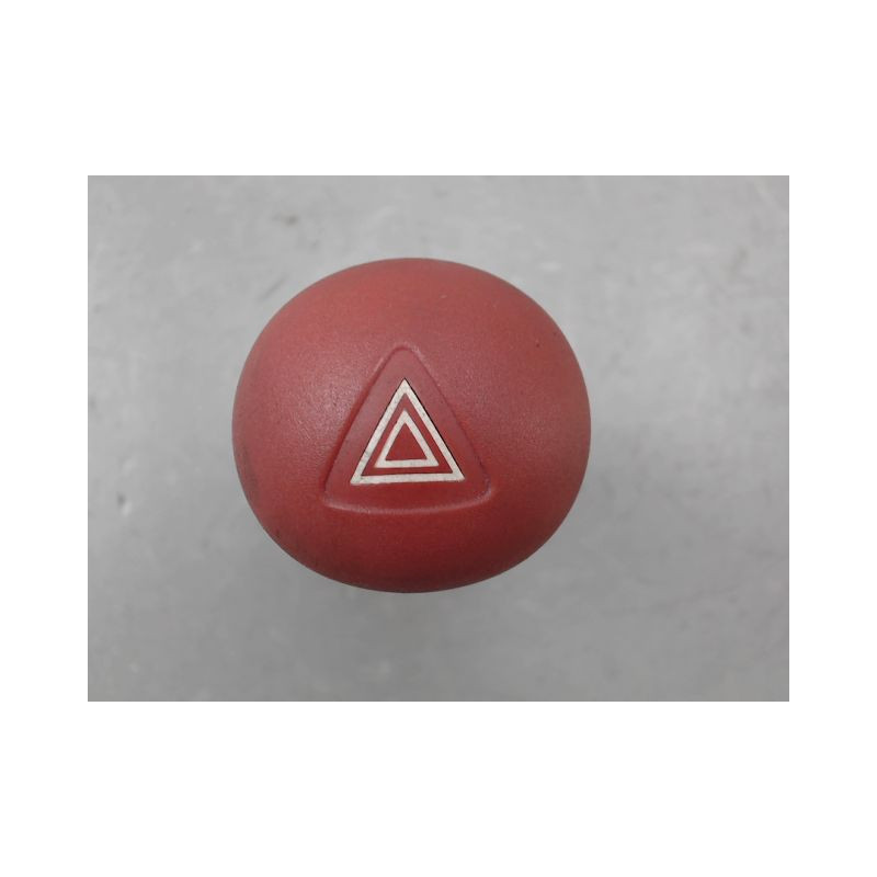 BOUTON DE WARNING RENAULT TWINGO