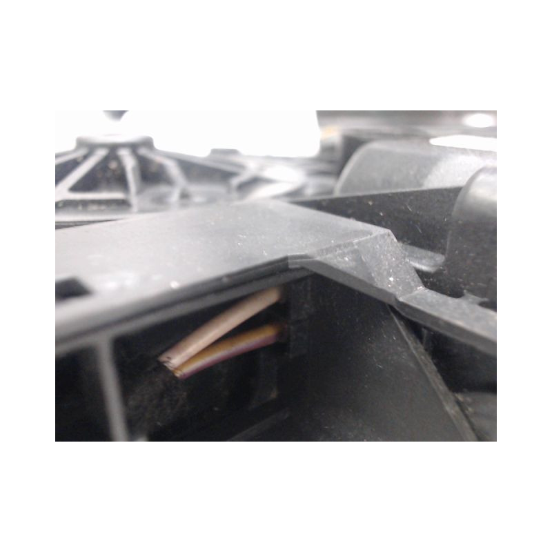 MECANISME+MOTEUR LEVE-GLACE AVANT DROIT FORD FOCUS 2008-