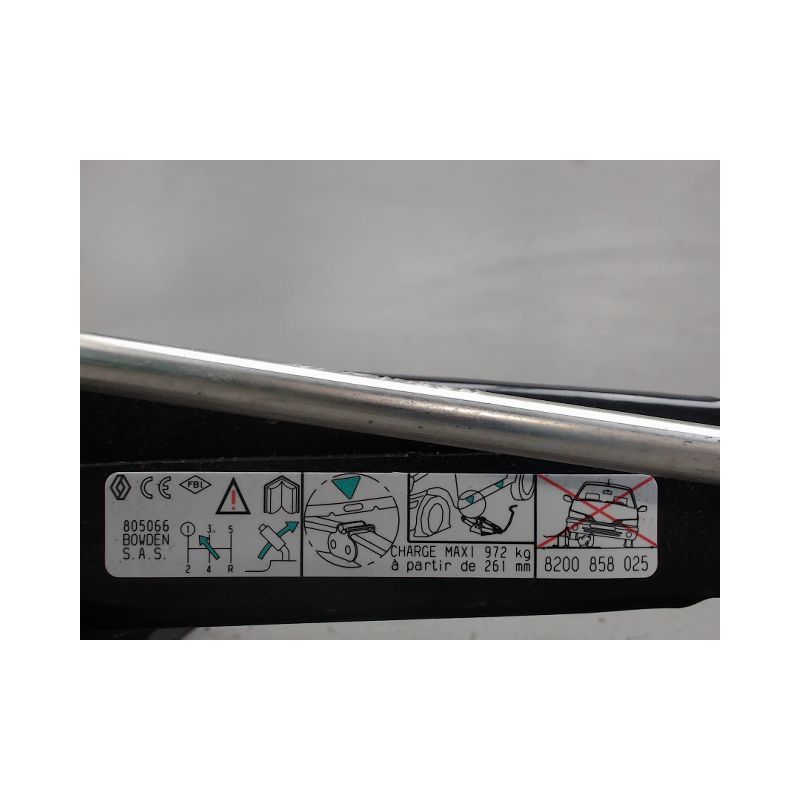 CRIC DACIA SANDERO