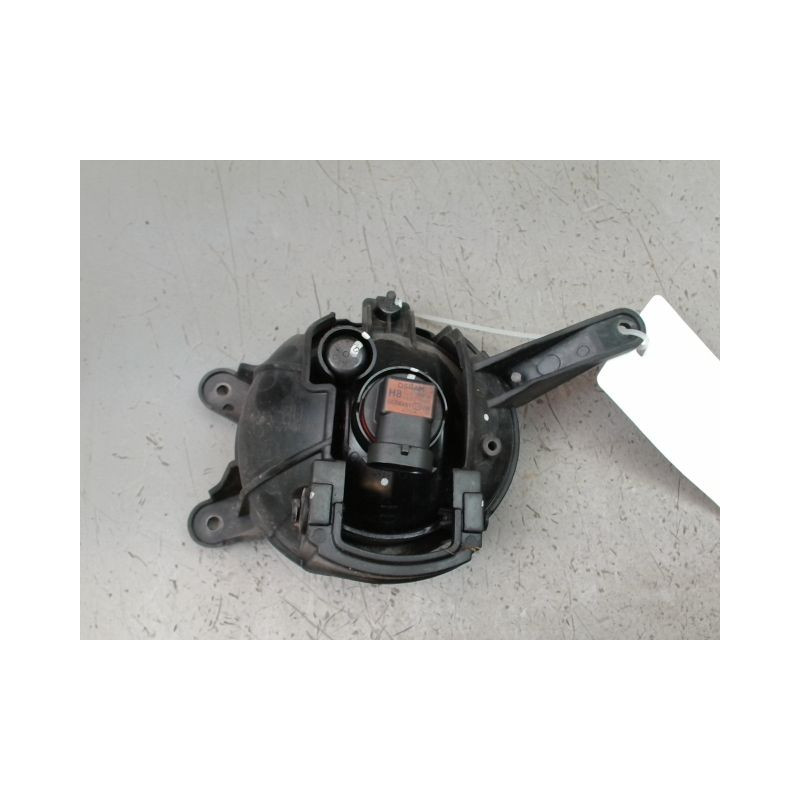 PHARE ANTIBROUILLARD AVANT DROIT CHEVROLET CRUZE BERL. 2009-...