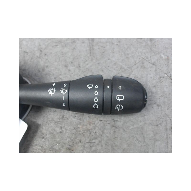 COMMANDE ESSUIE GLACE RENAULT CLIO IV 2012-