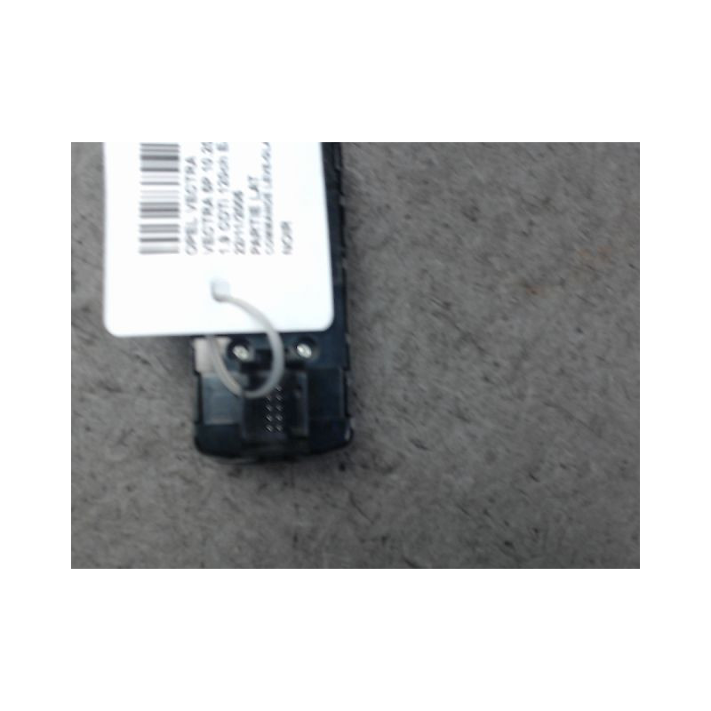 COMMANDE LEVE-GLACE PORTE AVG OPEL VECTRA 2005-