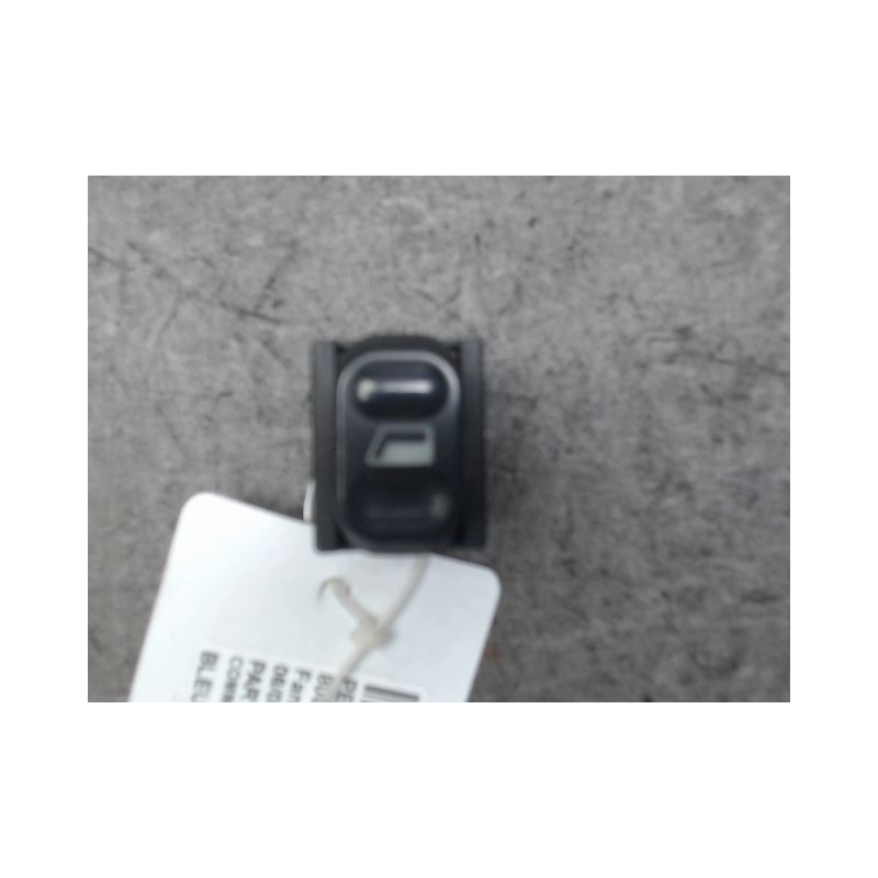 COMMANDE LEVE-GLACE PORTE AVD PEUGEOT 806 94-2001