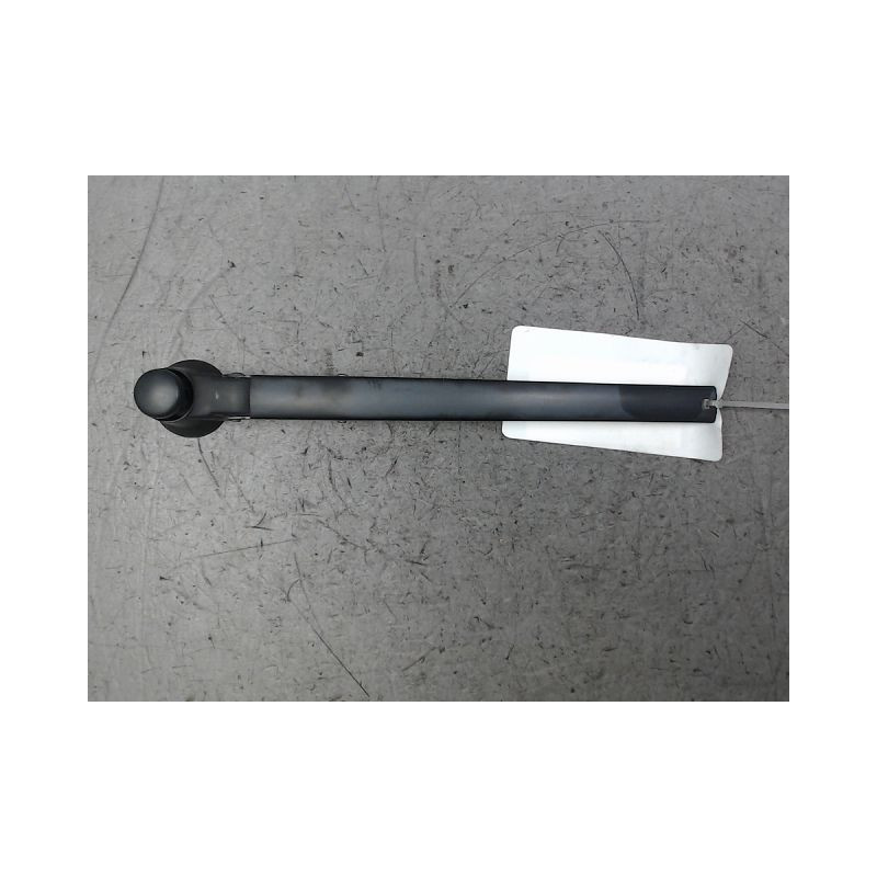 BRAS ESSUIE-GLACE ARRIERE VOLKSWAGEN FOX