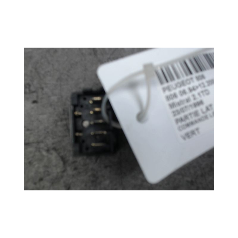 COMMANDE LEVE-GLACE PORTE AVD PEUGEOT 806 94-2001