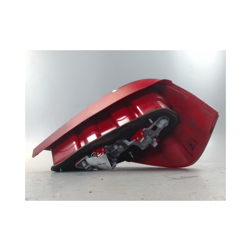 FEU ARRIERE GAUCHE  MERCEDES CLASSE A 2004-