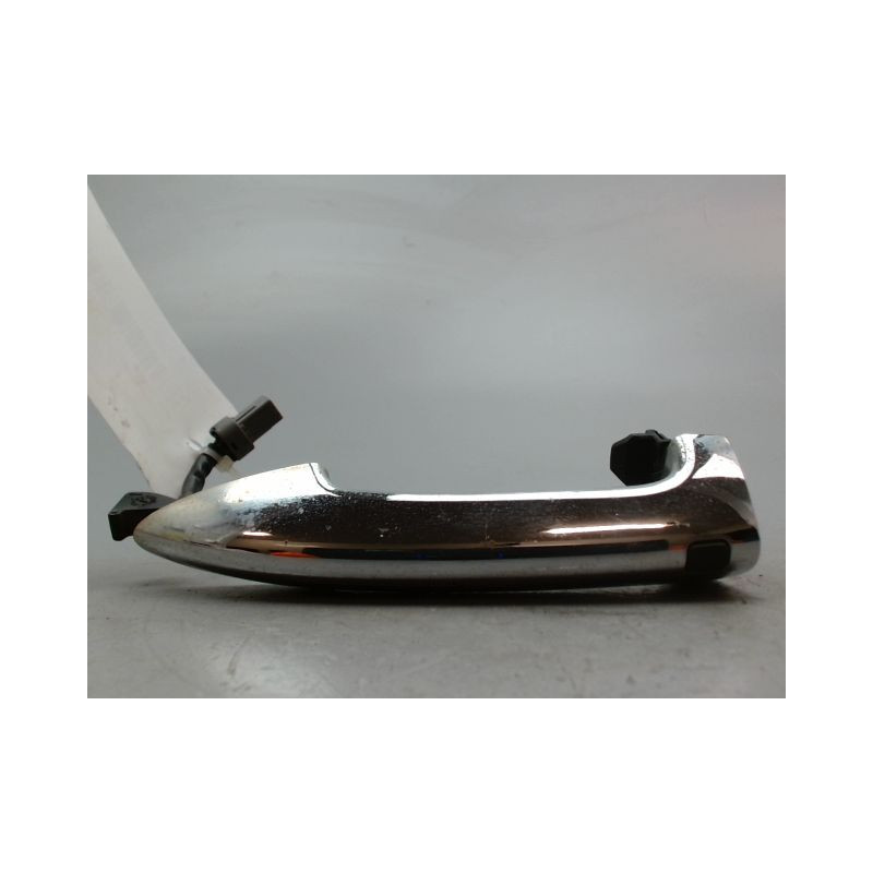 POIGNEE EXTERIEURE PORTE AVANT DROIT KIA VENGA 09-
