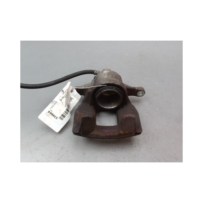 ETRIER DE FREIN AVANT GAUCHE TOYOTA AURIS 2010-