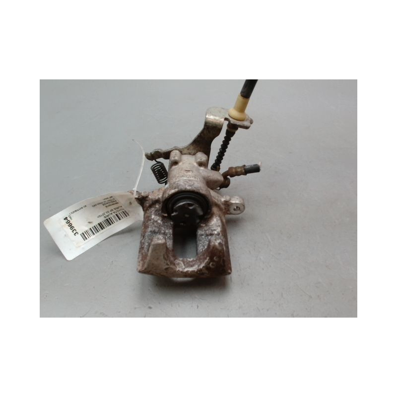 ETRIER DE FREIN ARRIERE GAUCHE TOYOTA AURIS 2010-