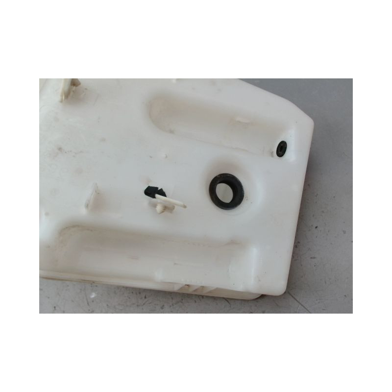 RESERVOIR LAVE-GLACE AVANT AUDI A3 SPORTBACK II Phase 2 (8P) 2008-2012