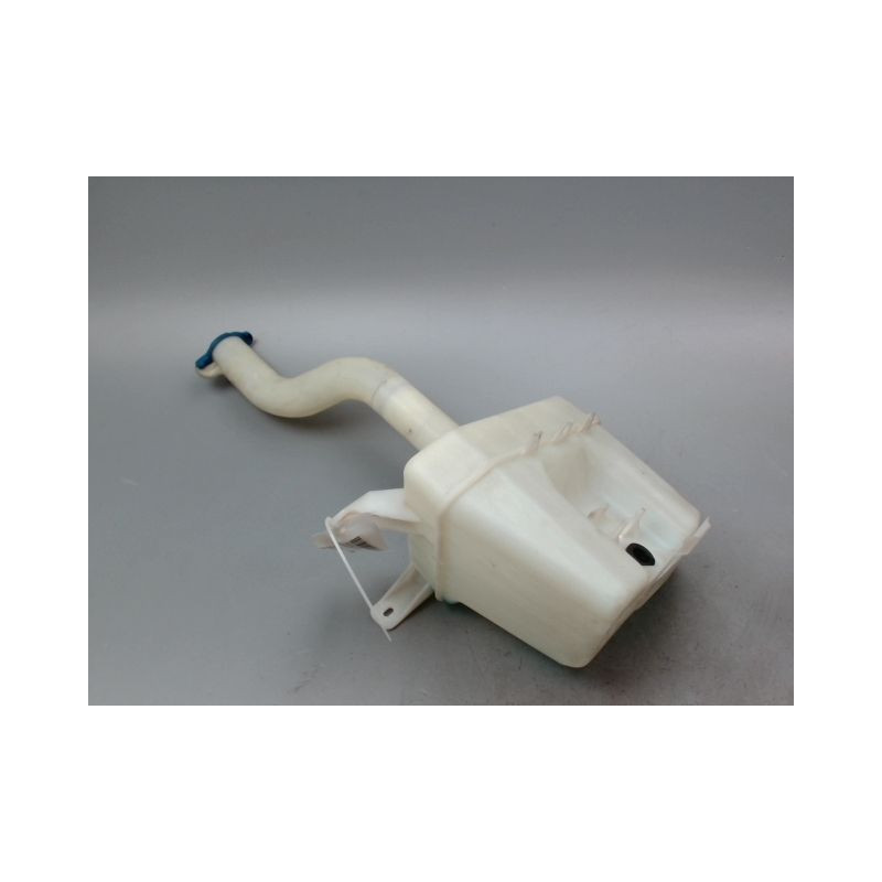 RESERVOIR LAVE-GLACE AVANT HYUNDAI TUCSON BREAK I 2004-2010