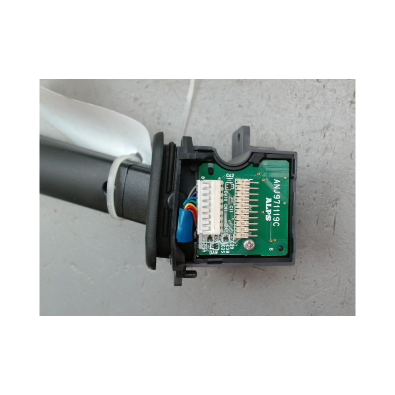 COMMANDE ESSUIE GLACE VOLVO S60 2004-