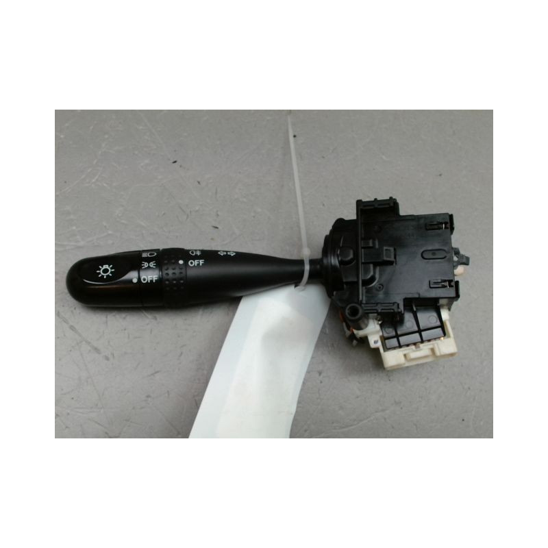COMMANDE ECLAIRAGE SUZUKI SWIFT III 2005-2011