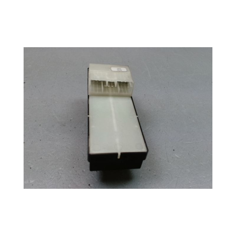COMMANDE LEVE-GLACE PORTE AVG SUZUKI SWIFT III 2005-2011