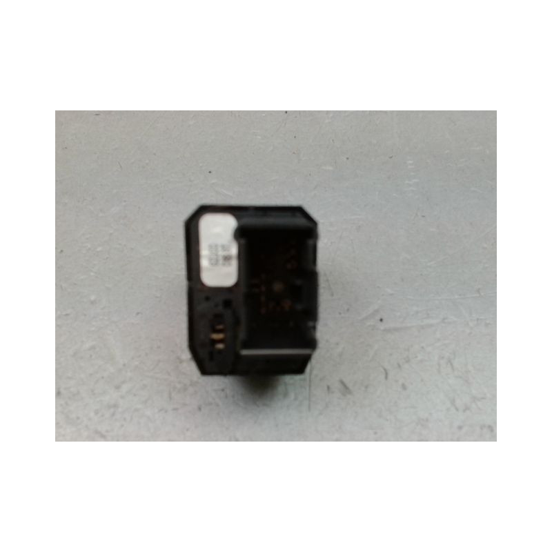 COMMANDE RETROVISSEUR EXTERIEUR ELECTRIQUE SUZUKI SWIFT III 2005-2011