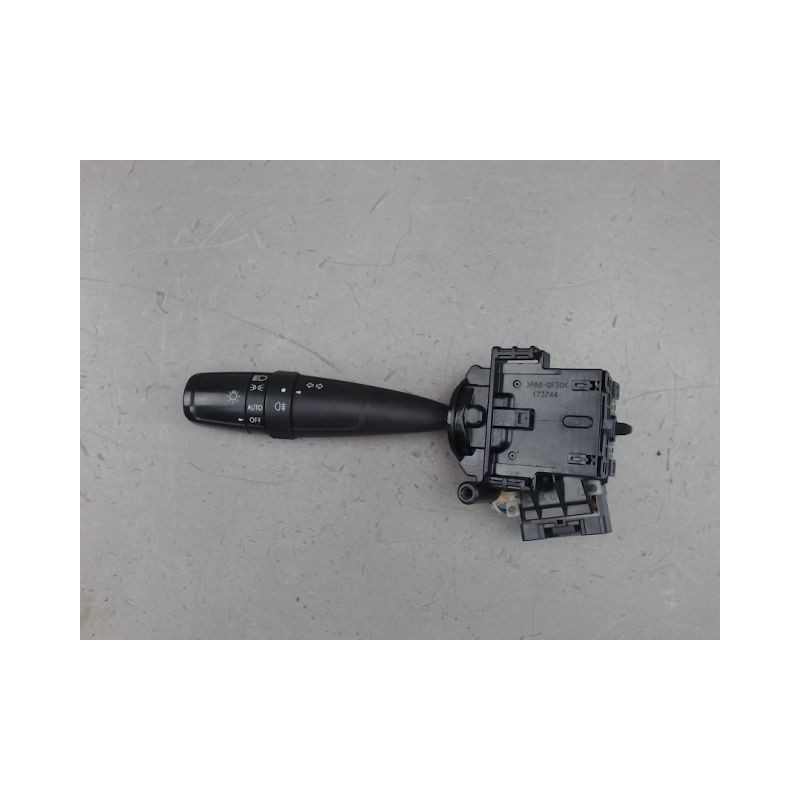 COMMANDE CLIGNOTANT SUZUKI SWIFT