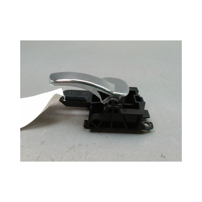 POIGNEE INTERIEURE PORTE AVANT DROIT NISSAN QASHQAI BREAK I Phase 1 2007-2010
