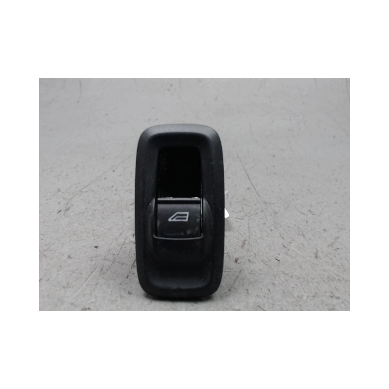 COMMANDE LEVE-GLACE PORTE AVD FORD ECOSPORT