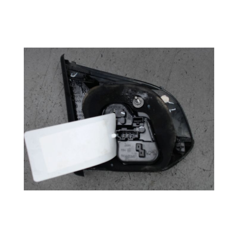 FEU ARRIERE INTERIEUR DROIT VOLKSWAGEN GOLF VI 2008-