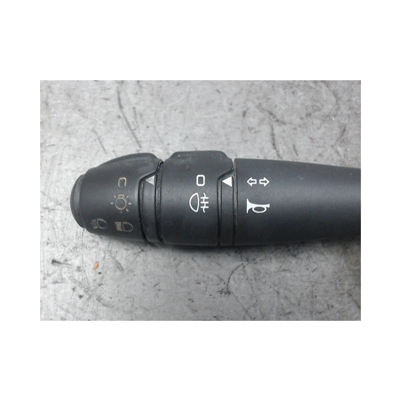 COMMANDE CLIGNOTANT RENAULT TWINGO 2 2007-