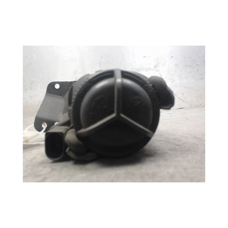 PHARE ANTIBROUILLARD AVANT DROIT AUDI A6 97-2001