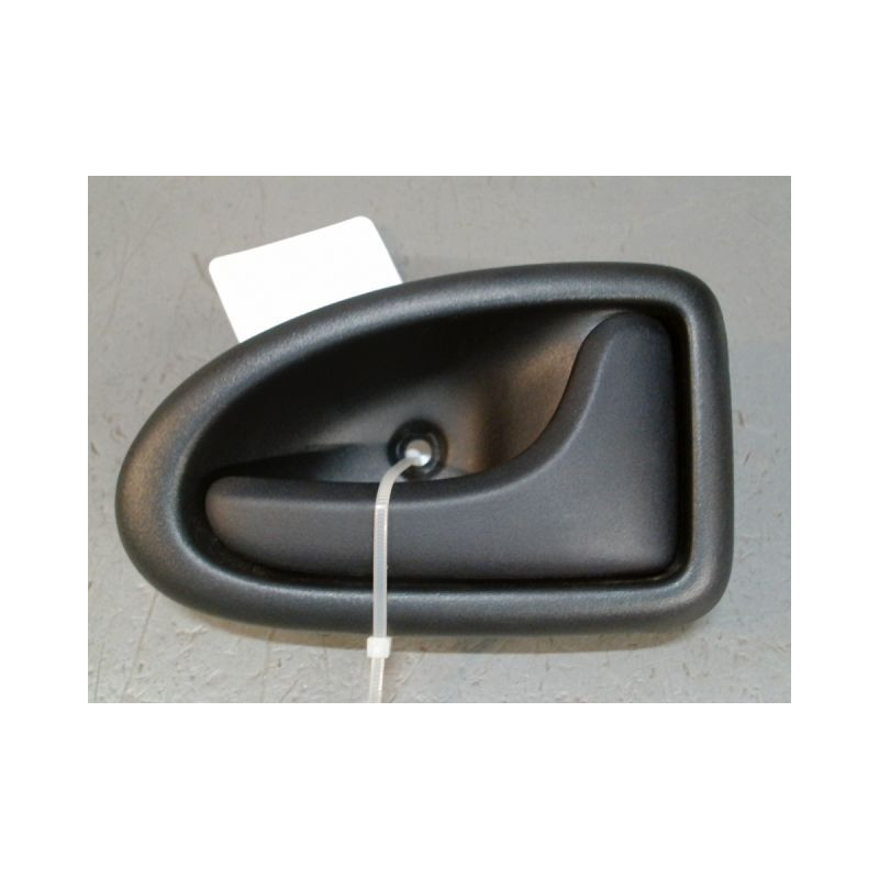 POIGNEE INTERIEURE PORTE AVANT DROIT RENAULT CLIO II PH.2 01-06