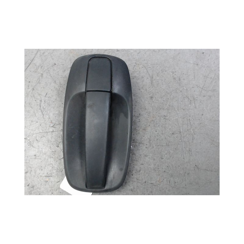 POIGNEE EXTERIEURE PORTE AVANT DROIT OPEL VIVARO C1 F2700 4P