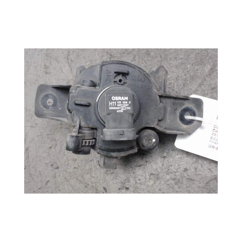 PHARE ANTIBROUILLARD AVANT DROIT RENAULT CLIO II PH.2 01-06