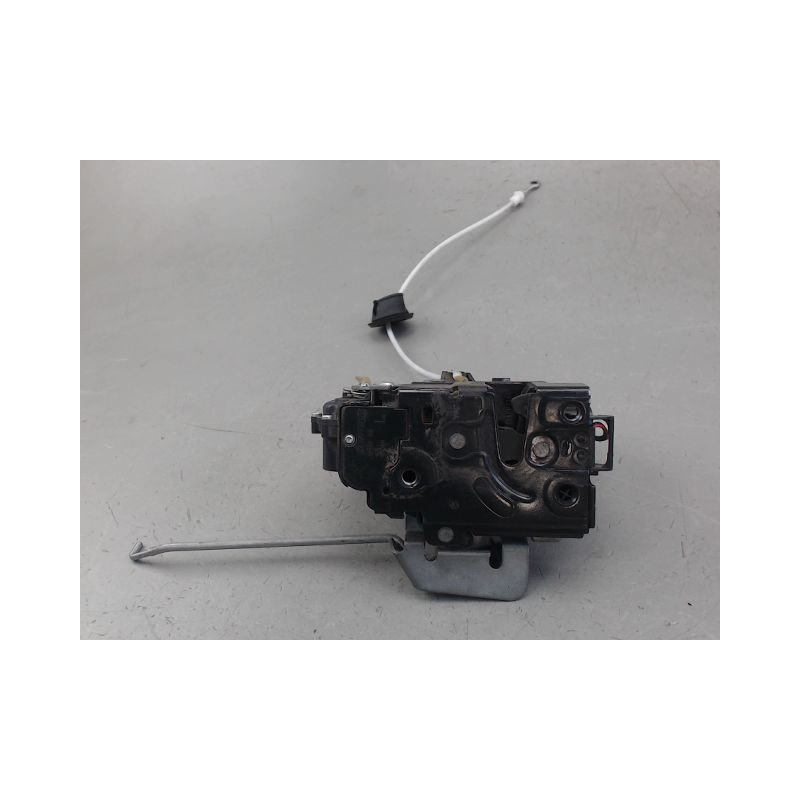 SYSTEME CONDAMNATION AVANT GAUCHE AUDI A4