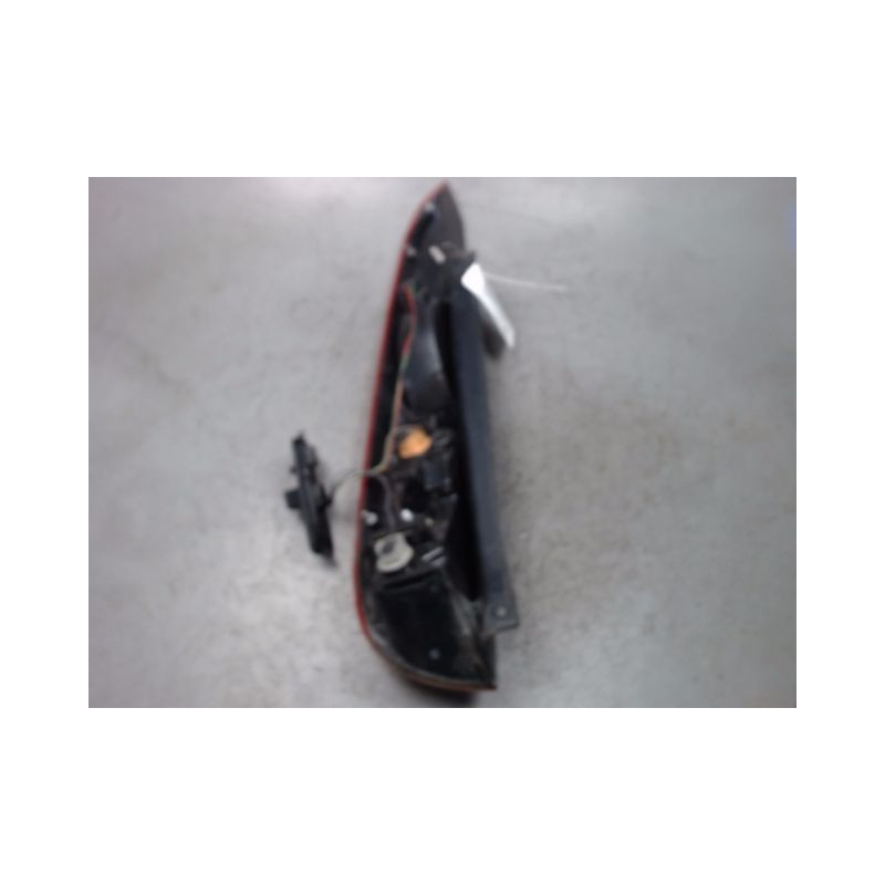 FEU ARRIERE DROIT FORD FIESTA 2005-
