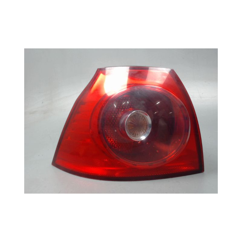 FEU ARRIERE GAUCHE  VOLKSWAGEN GOLF V 2003-2009