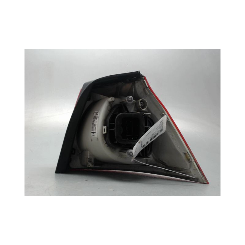 FEU ARRIERE GAUCHE  VOLKSWAGEN GOLF V 2003-2009