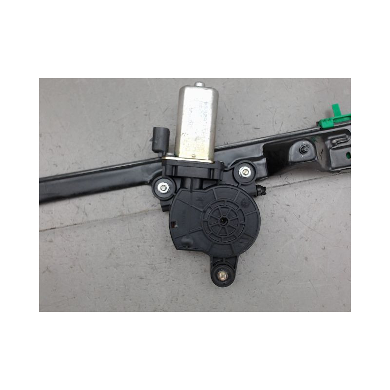 MECANISME LEVE-GLACE AVANT GAUCHE FIAT PUNTO
