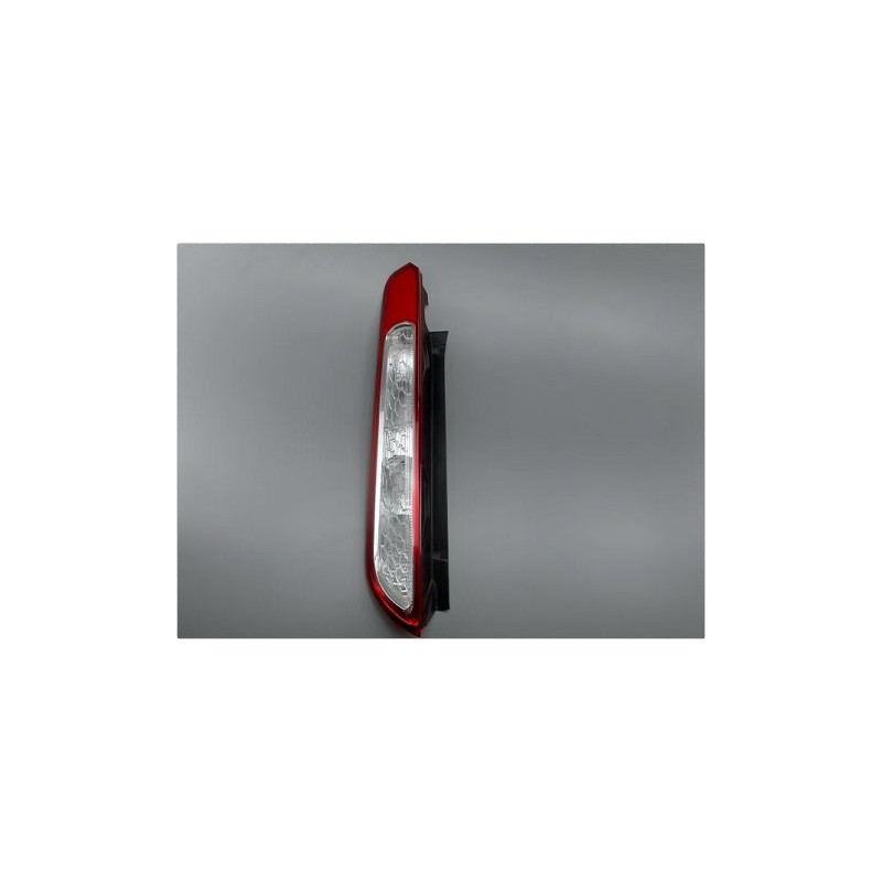 FEU ARRIERE GAUCHE  FORD FOCUS II 08-10