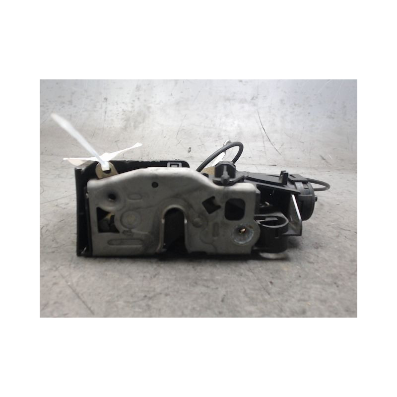 SYSTEME CONDAMNATION ARRIERE DROIT MERCEDES CLASSE A 2001 -