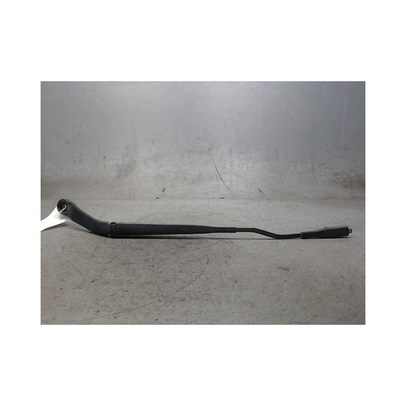 BRAS ESSUIE-GLACE AVANT GAUCHE NISSAN QASHQAI