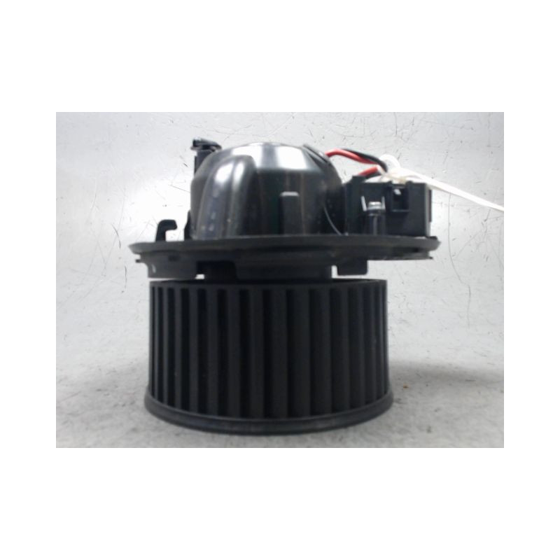 MOTEUR VENTILATEUR CHAUFFAGE VOLKSWAGEN GOLF VI 2008-
