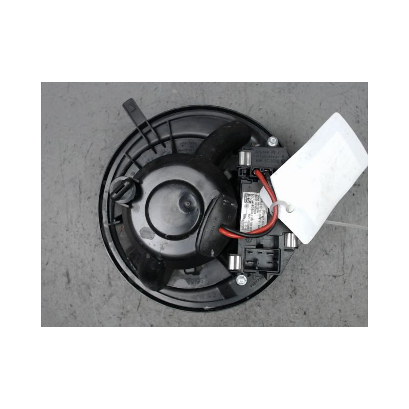 MOTEUR VENTILATEUR CHAUFFAGE VOLKSWAGEN GOLF VI 2008-