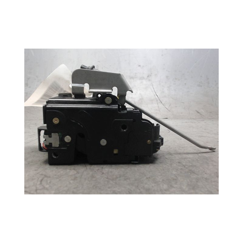 SYSTEME CONDAMNATION AVANT GAUCHE AUDI A4 2001-