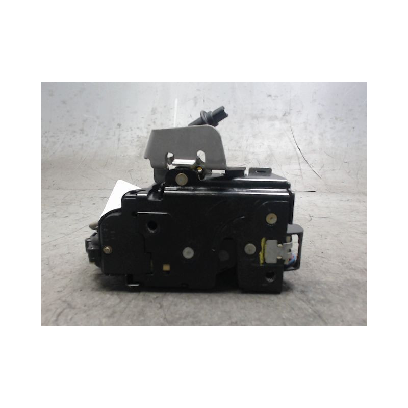 SYSTEME CONDAMNATION ARRIERE DROIT AUDI A4 2001-