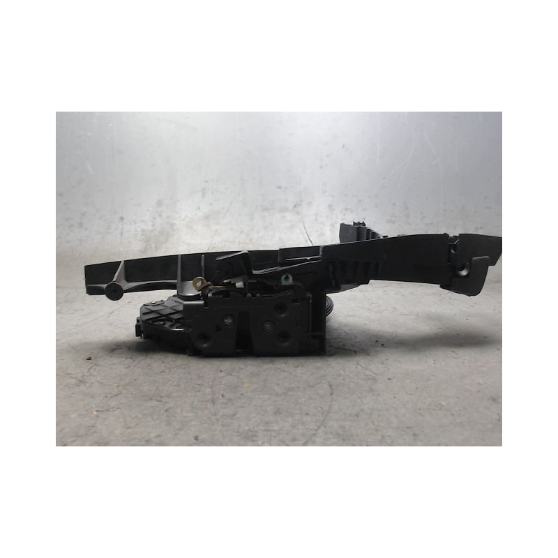 SYSTEME CONDAMNATION AVANT GAUCHE VOLVO V50