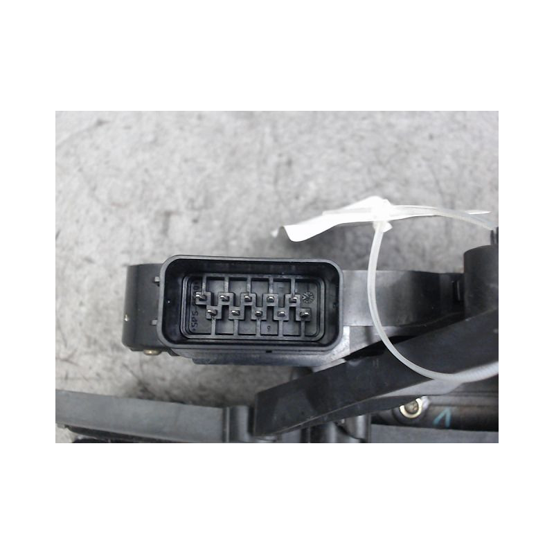 SYSTEME CONDAMNATION AVANT GAUCHE VOLVO V50