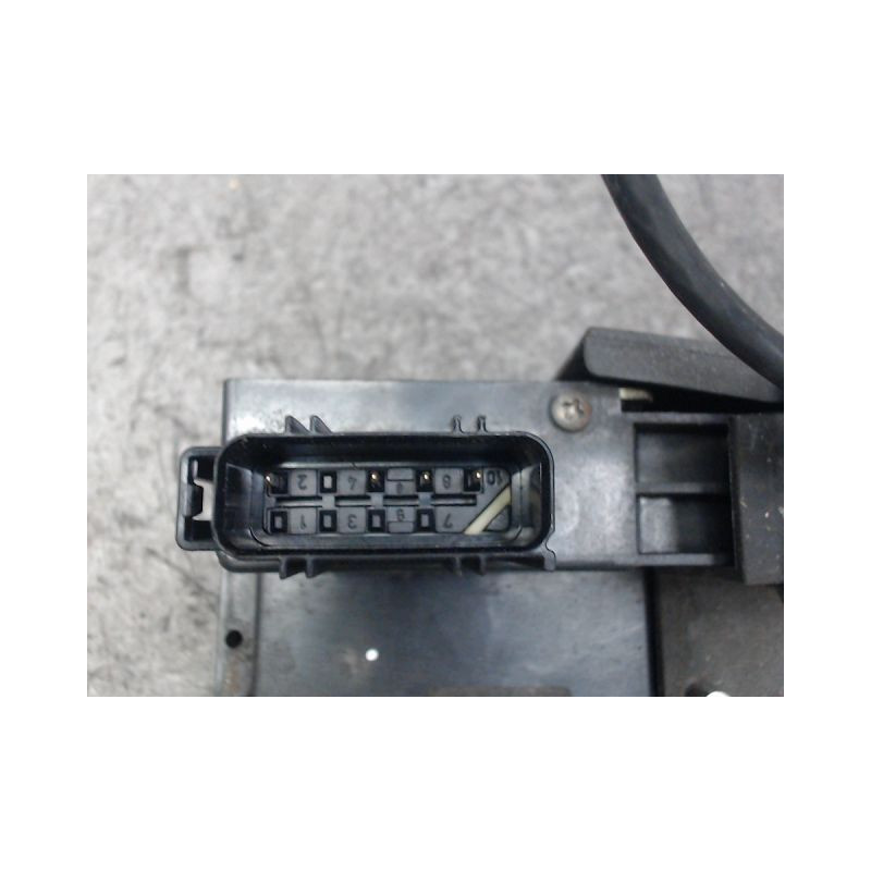 SYSTEME CONDAMNATION ARRIERE GAUCHE FORD FIESTA 02 -05